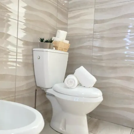 The Red Oasis - Luxury Villa Durrës